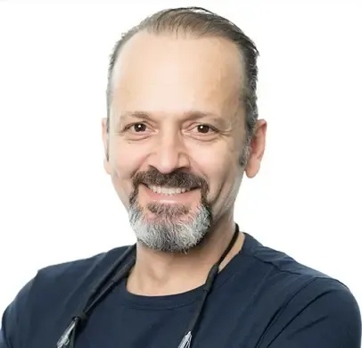 رضا عقیلی